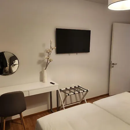 Magna Apartment *